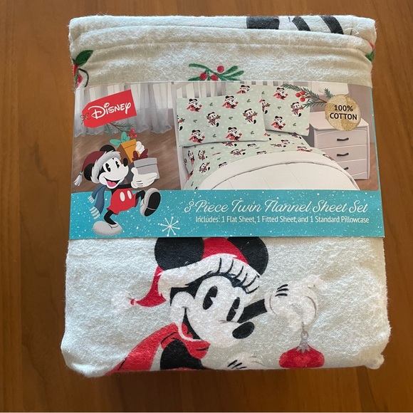 Disney | Bedding | Twin Mickey Mouse Minnie Mouse Get Festive Flannel ...